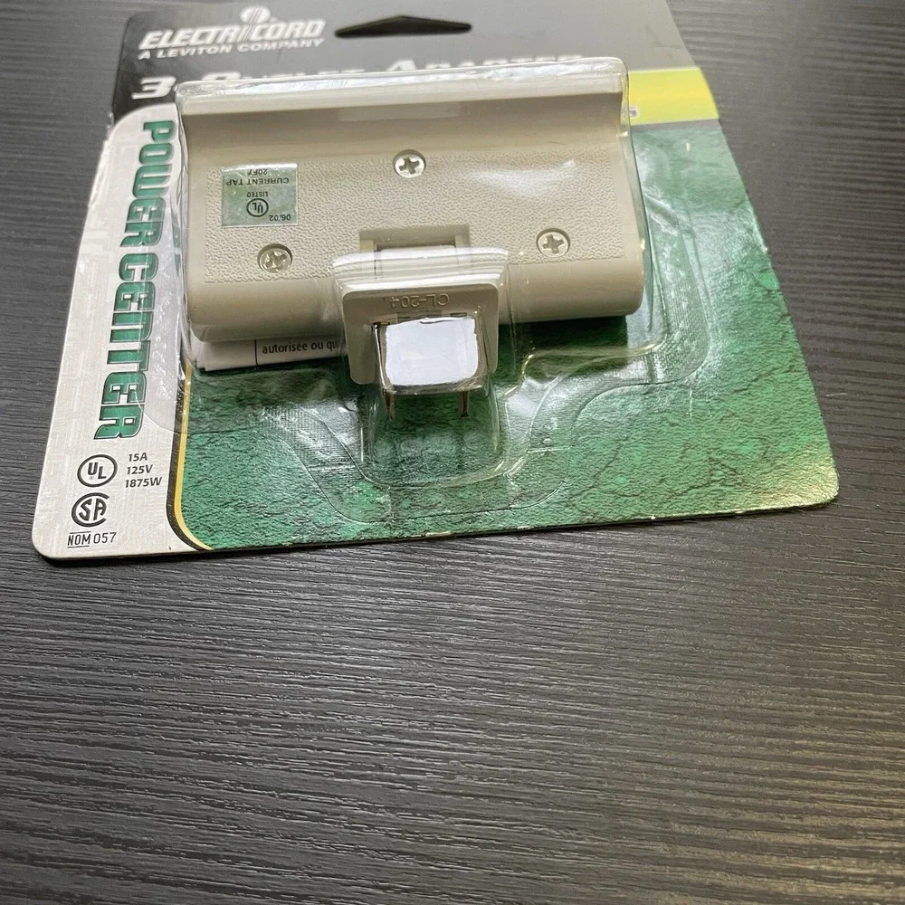 Leviton Triplex Swivel Receptacle Outlet Adapter 15A A-1609-1C-WH#️⃣Z08-0914